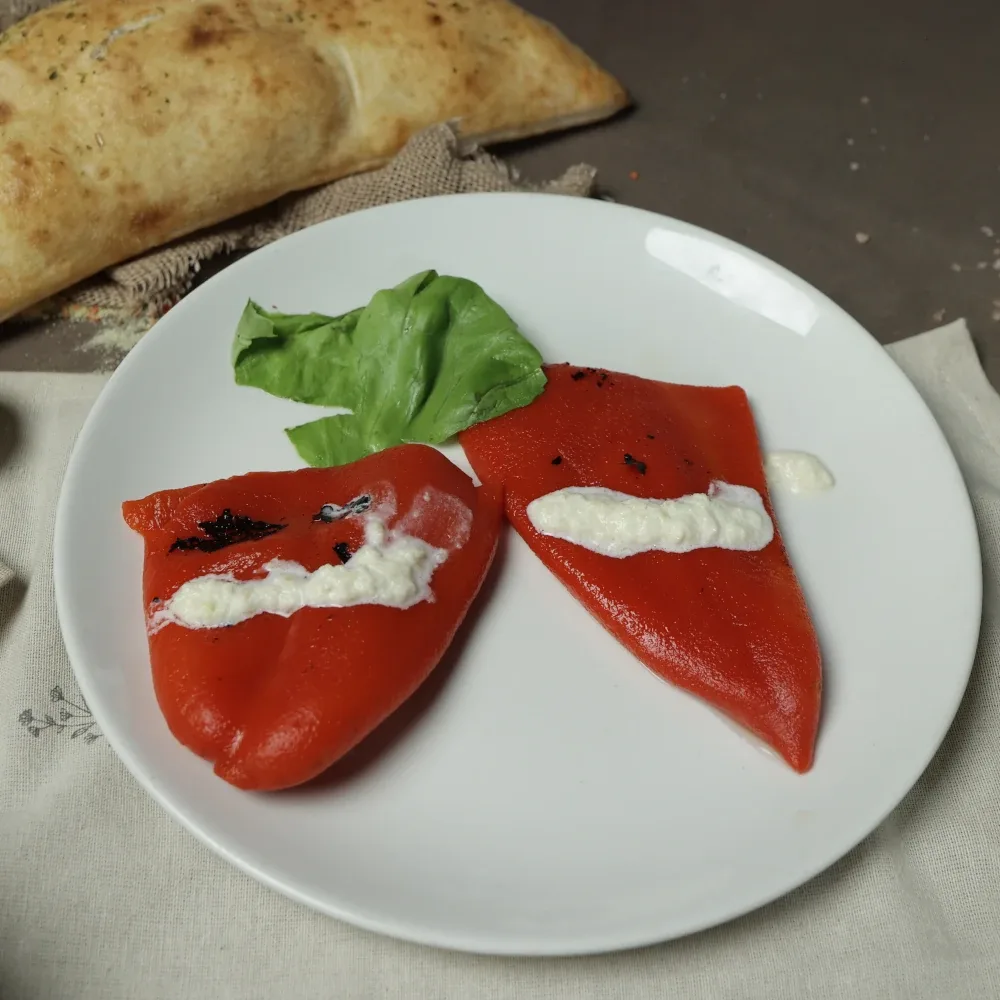 Salată de ardei iuți (copți)